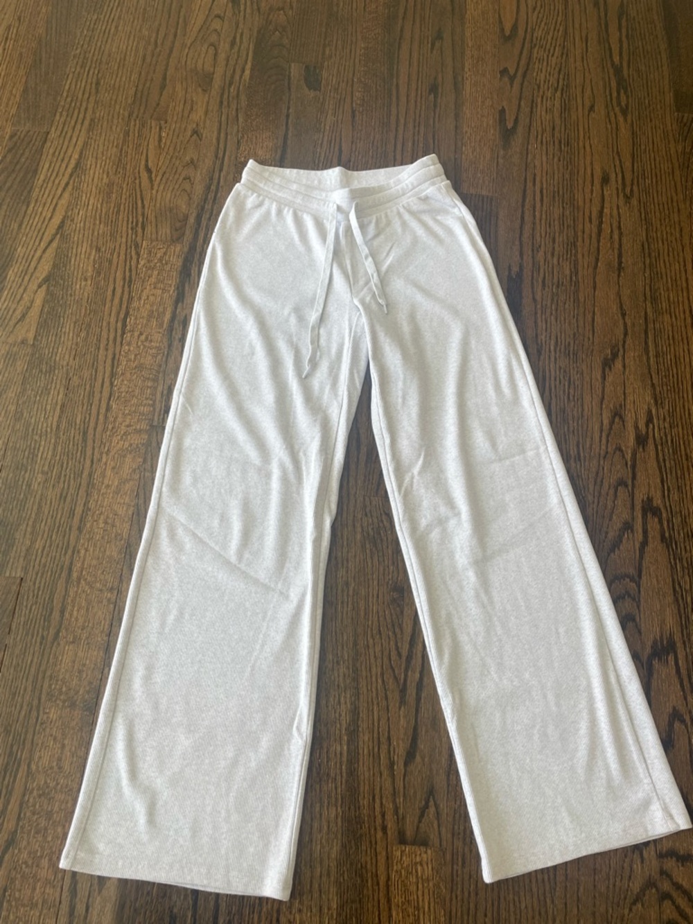 Aritzia White Wide-Leg Drawstring Joggers